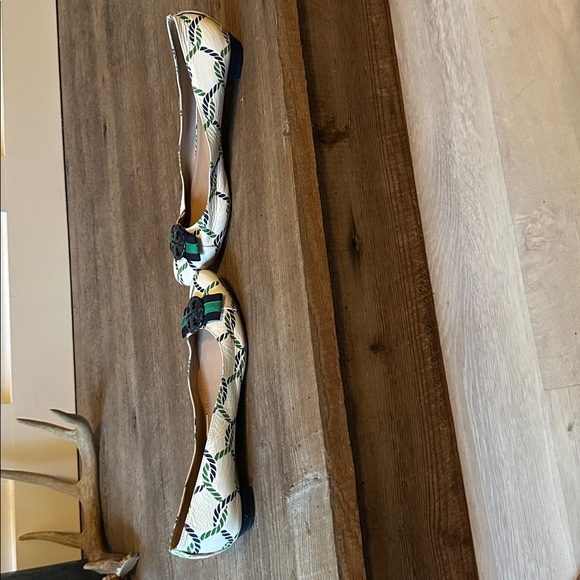 Tory Burch Blue and Green Flats with Nautical Bow, size 8 - Picture 5 of 10